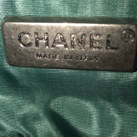 LIMITED EDITION Authentic Chanel Runway handbag - Picture 8 of 8